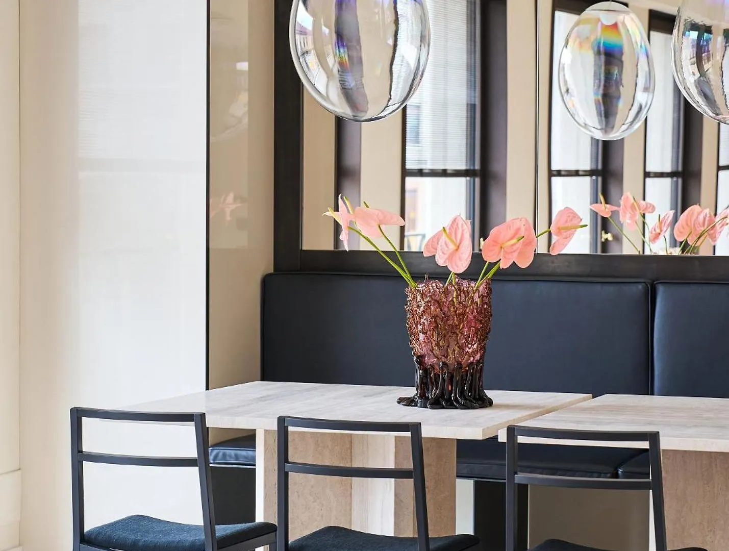 Apartment Maison Travertino By Maison Senato Milan Italy